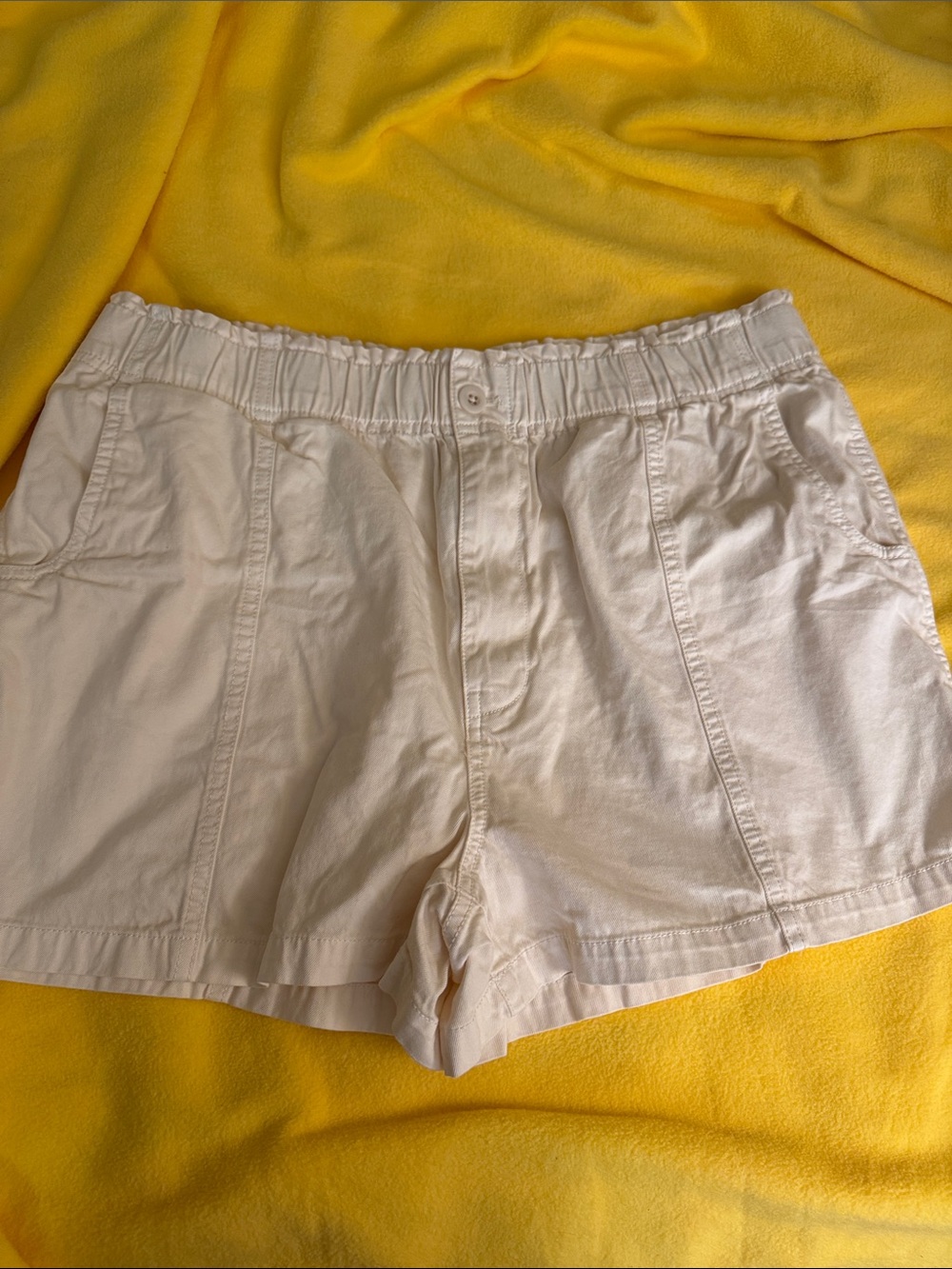 Madewell Cream High-Waist Elastic-Waist Shorts